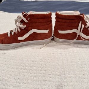 Vans women’s High-Top Sneakers - Rust and White